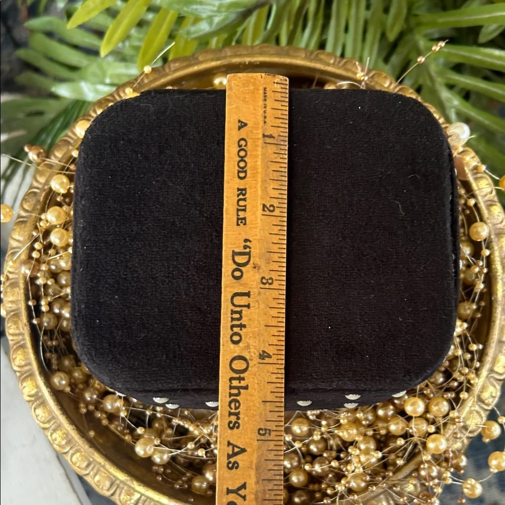 Pearl Studded Black Velvet Travel Jewelry Holder